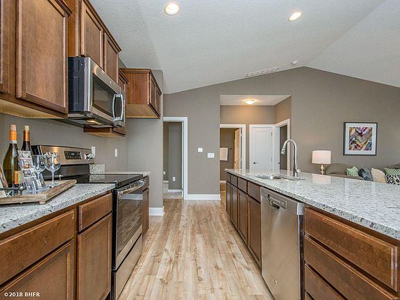 5th image of 1504 Tuscany Dr SE
