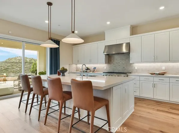 24389 Calle La Roca, Santa Clarita, CA 91354