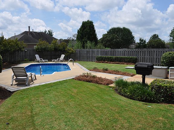 Nice backyard with pool!