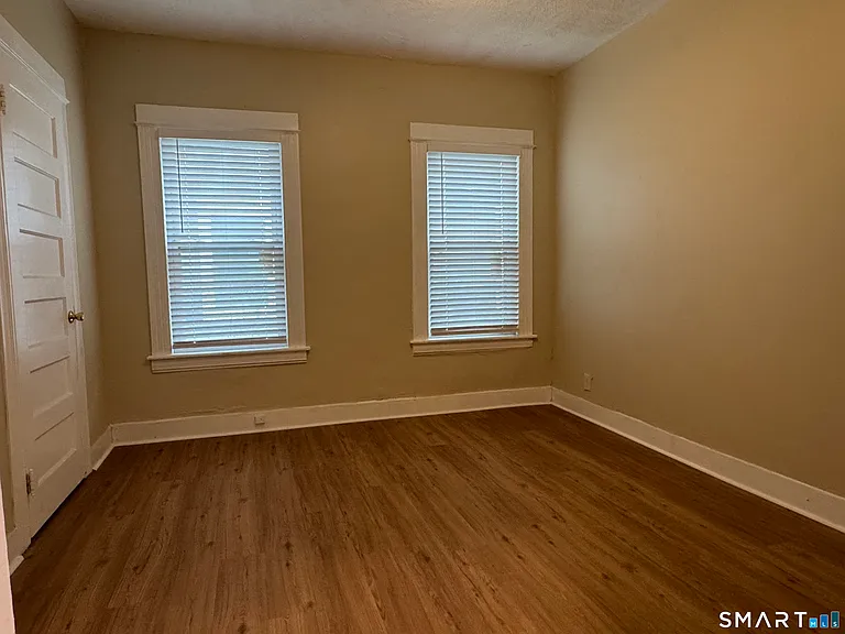 629 Colorado Ave — Photo 6
