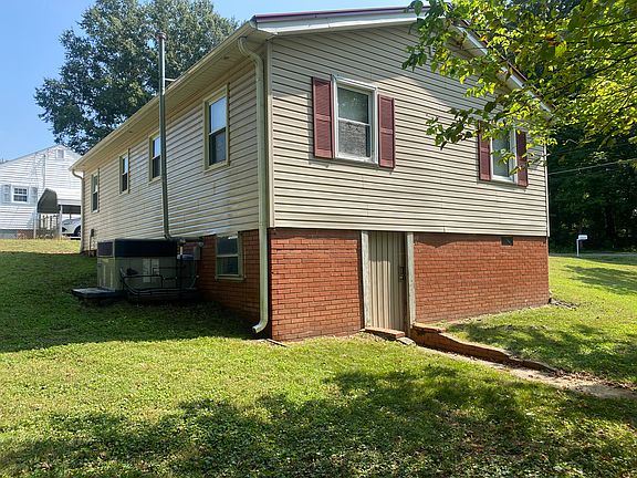 3rd image of 344 E Ridge St