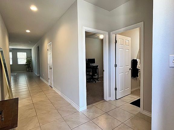5th image of 212 Braeden Brooke Dr