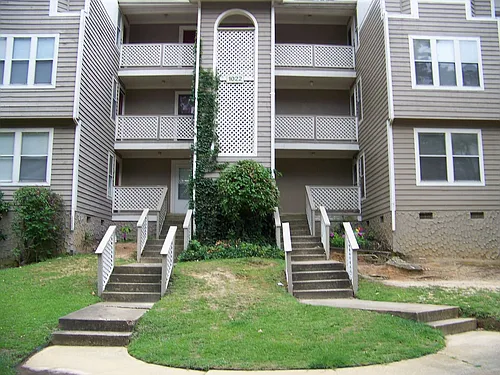 1022 Brookhollow Dr #2 Photo 1