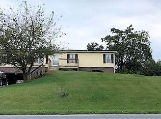 180 E Mount Airy Rd, Stevens, PA 17578