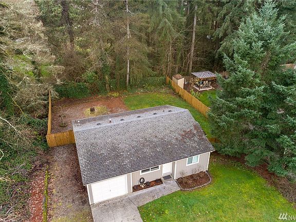 3rd image of 3725 28th Ave SE