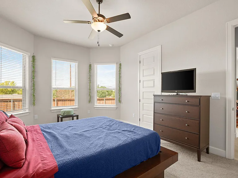 12810 Stanford Dr — Photo 19