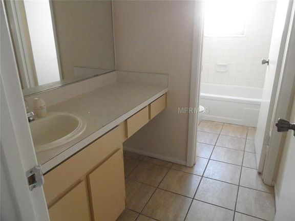 4th image of 847 Beach Breeze Dr