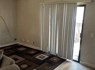 520 E Walnut St, Santa Ana, CA 92701