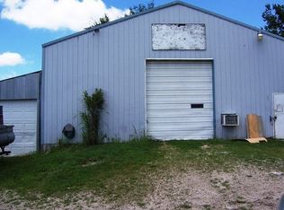 903 E 8th St, Eldon, MO 65026