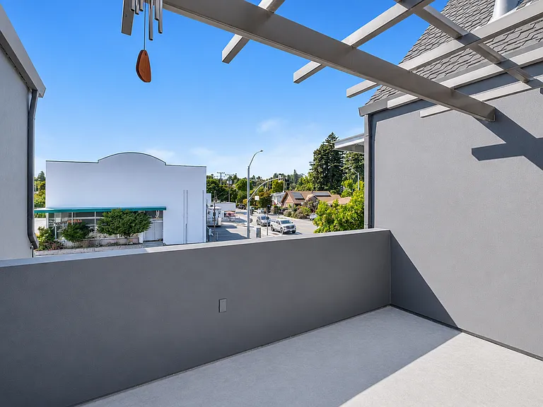 Upscale Westside Living! Spacious 2BD/2BA Above Copal Restaurant — Photo 26