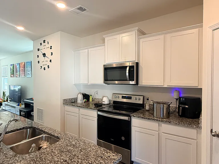 501 Cades Cv — Photo 5