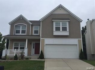 185 Brighton Park Dr, Saint Charles, MO 63303