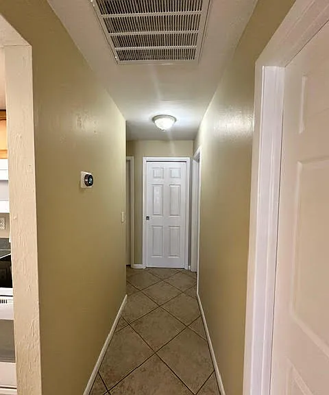 3614 SW 7th Pl — Photo 7