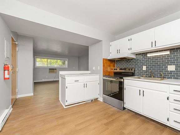 2nd image of 1832 Winton Ave APT 202
