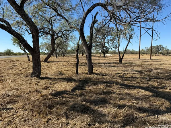 125 Cr 2644 LOT 13, Moore, TX 78057