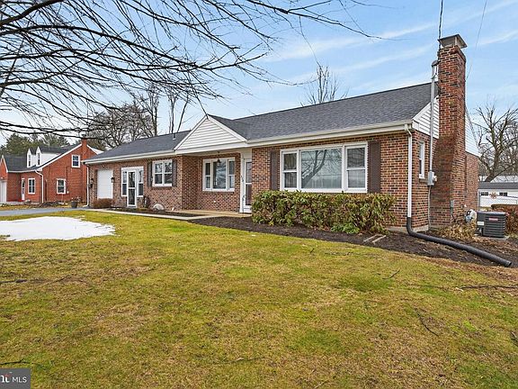 2nd image of 323 Millersville Rd