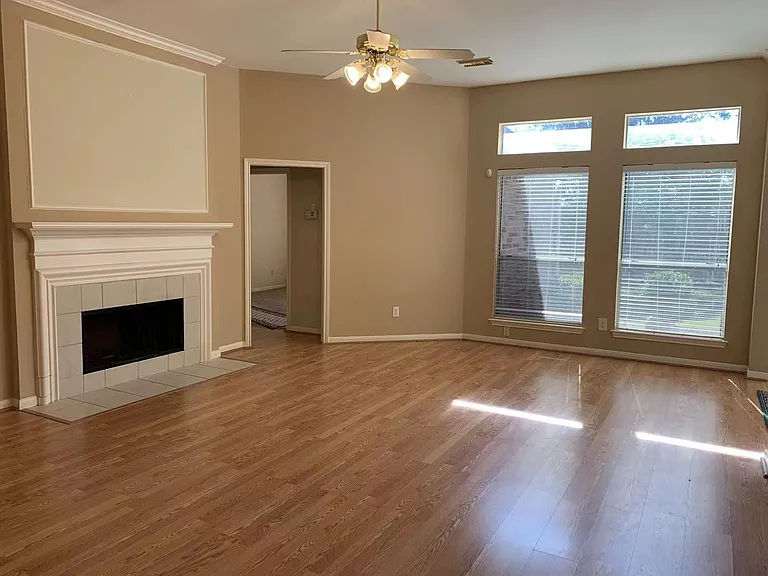 22735 April Springs Ln — Photo 7