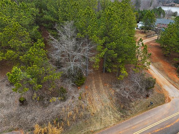 5th image of 351 McFalls Cir