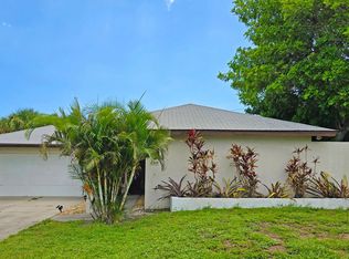 6545 Waterford Cir, Sarasota, FL 34238