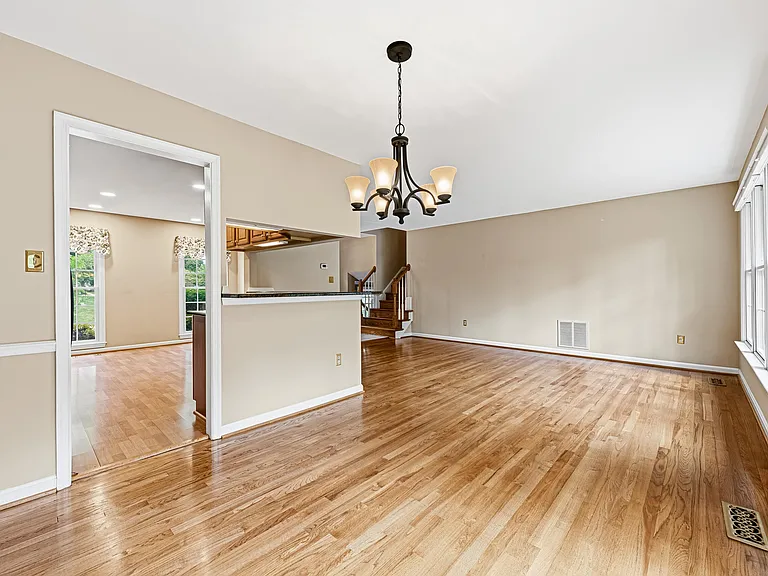1432 Filene Ct — Photo 6