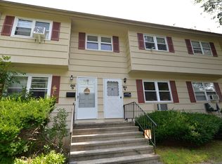 35 Coach Cir UNIT 4, Naugatuck, CT 06770