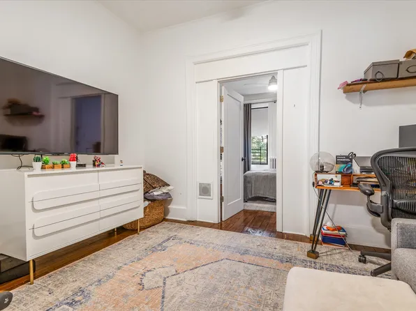 59-32 Grove Street image 17 of 23