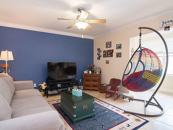 2nd image of 109 25TH Avenue S #O35