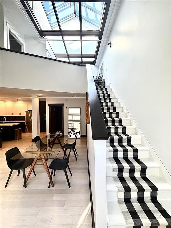 600 Broadway Ave NW — Photo 3