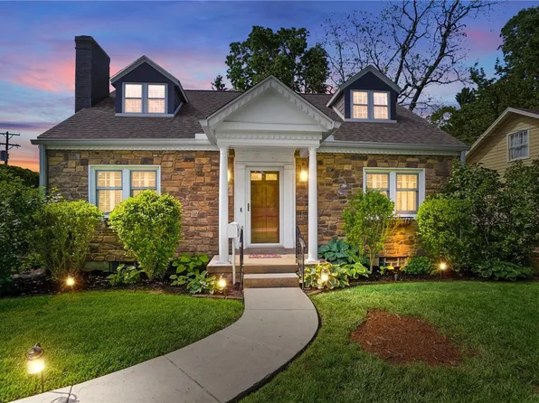 24 Peach Orchard Rd, Oakwood, OH 45419