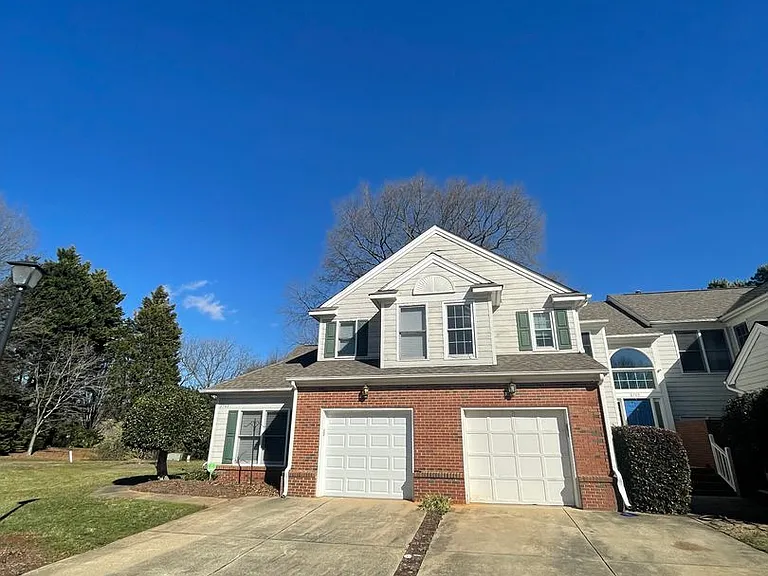 8743 Fox Chase Ln — Photo 2