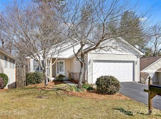 246 Creeks End Cir UNIT 9, Mills River, NC 28759