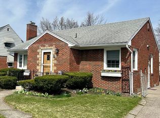 55 Chesterfield Dr, Cheektowaga, NY 14215