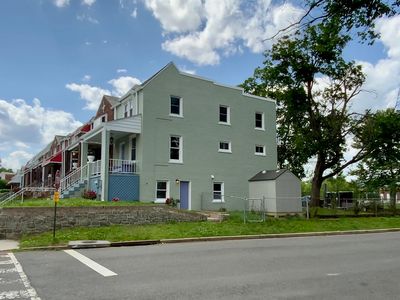 1772 E St NE, Washington, DC, 20002
