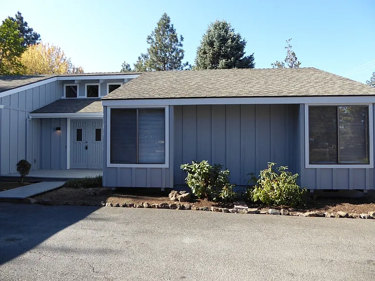 61591 Orion Dr — Photo 2