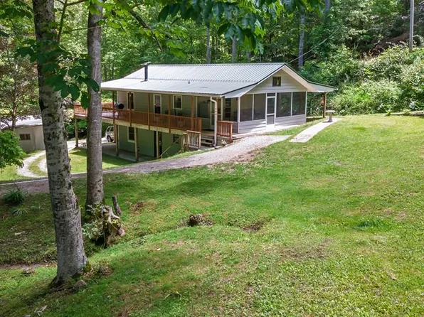 151 Laurel Canyon Rd, Franklin, NC 28734