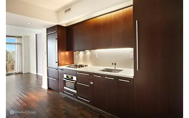 Rented by Douglas Elliman | media 26