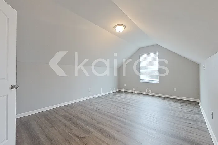 1251 Amberlight Cir — Photo 17