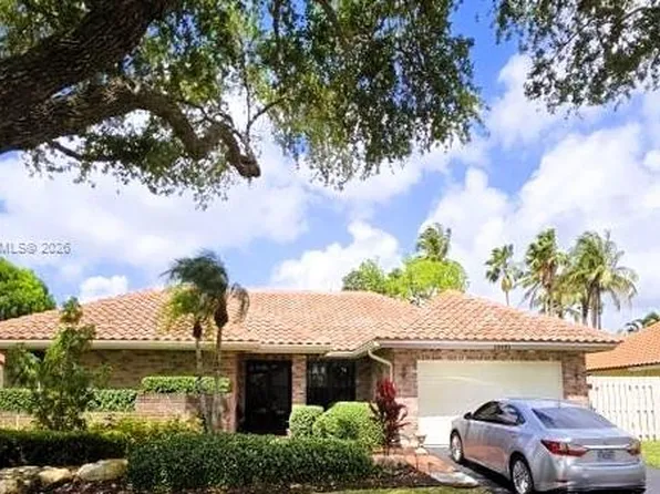 14481 Hickory Ct, Davie, FL 33325