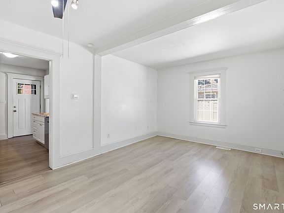 3rd image of 31 Amaryllis Avenue