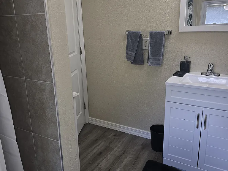805 NW 13th St #2 — Photo 7