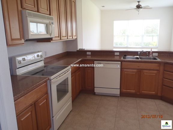 4th image of 636 Volterra Blvd