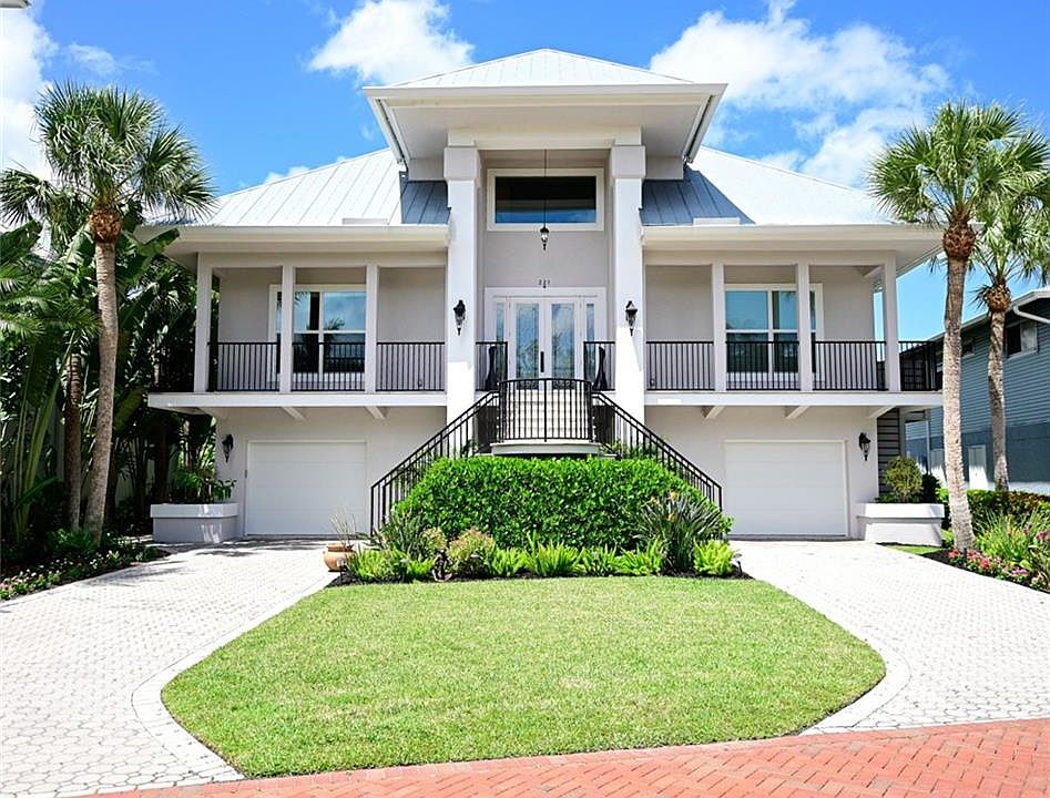 1st image of 221 Bayfront Dr