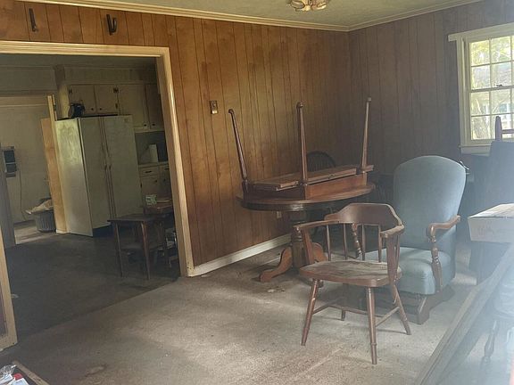 3rd image of 131 N Chubb Rd