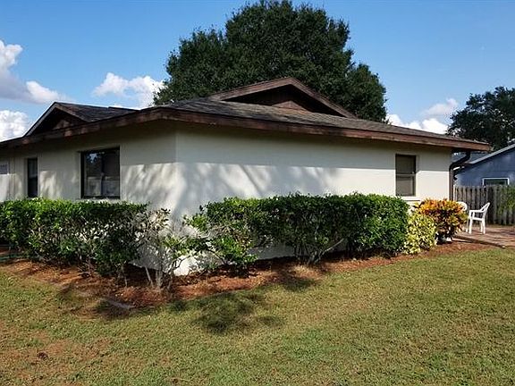 3rd image of 4046 Teakwood Ln