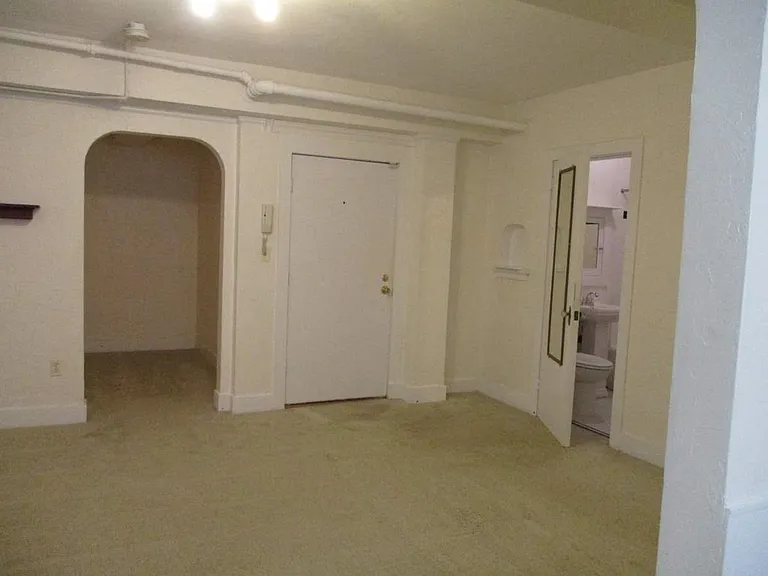 Annie Wright: Wilshire 514 — Photo 7