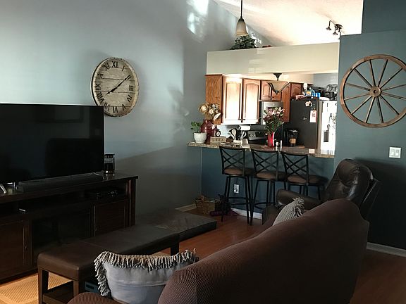 4th image of 136 Reserve 212 Cir