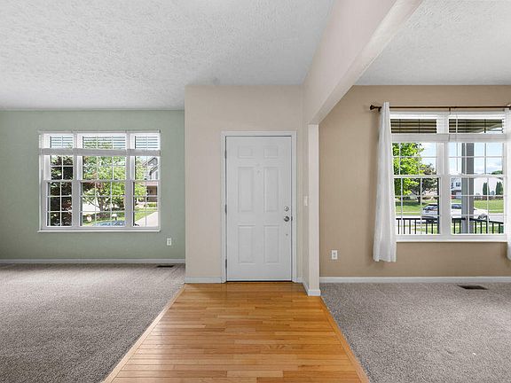 4th image of 9788 Cherbourg Dr