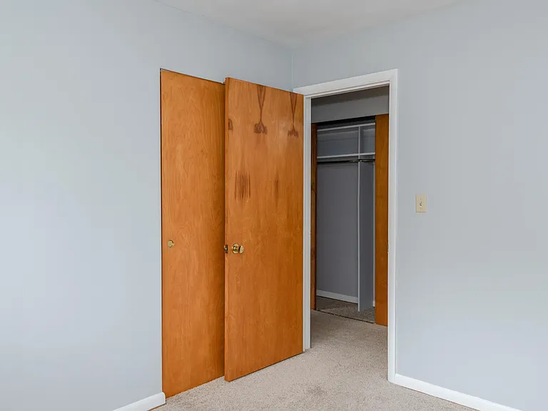 Westcliff Ct — Photo 18