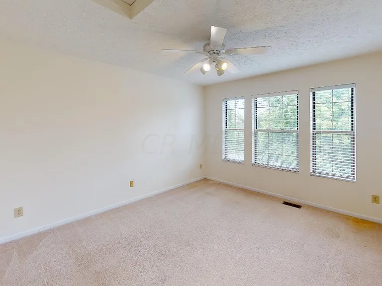 6498 Ringsend Ct — Photo 56