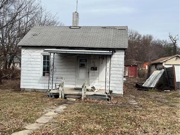 1722 E Johns Ave, Decatur, IL 62521